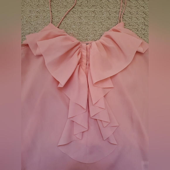 TWO H&M Beautiful Coral and Cream Tanktop| Size 4 and 6 - Picture 2 of 6